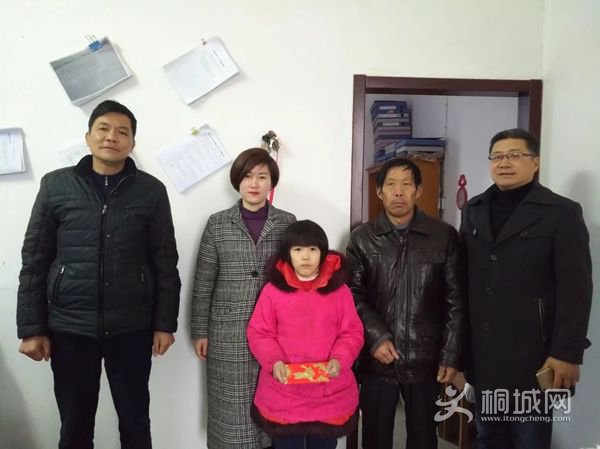 20180106102638157_sOn2JE9h.jpg