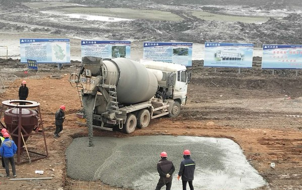 图为施工现场环境.jpg