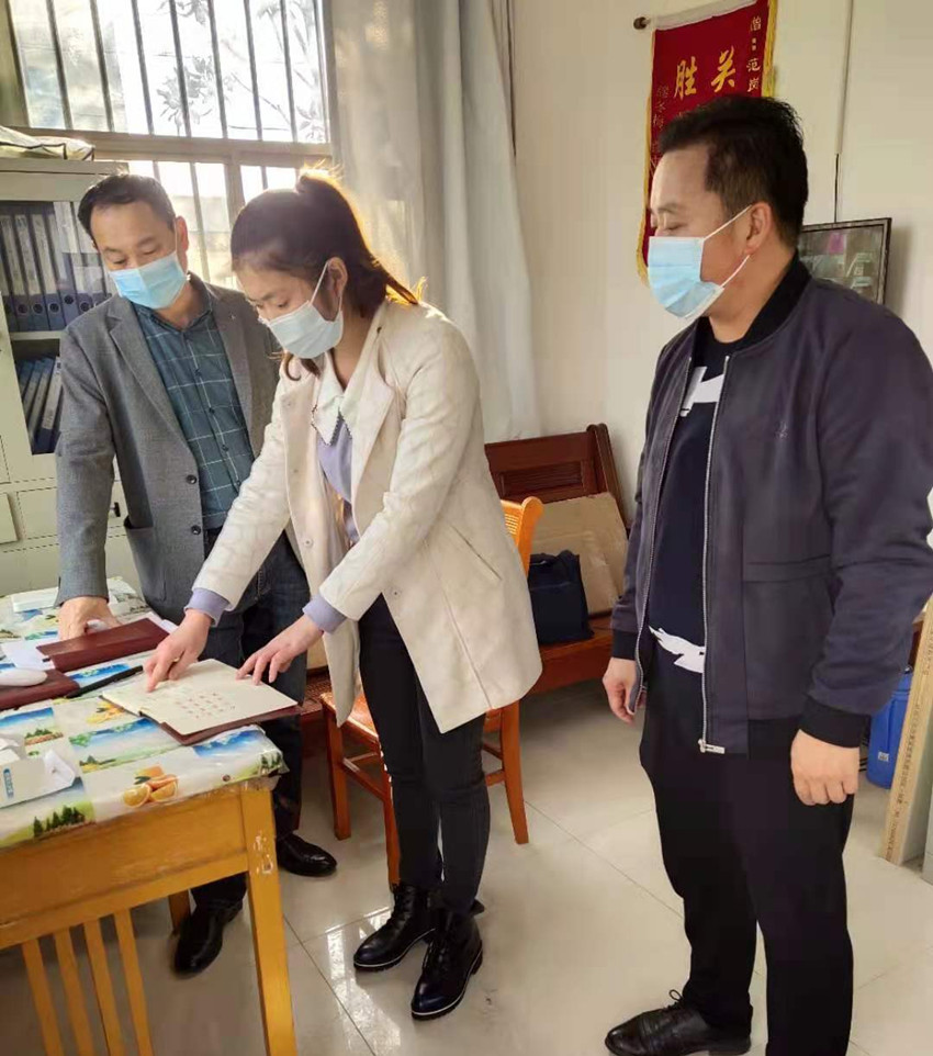 图为范岗镇开展敬老院疫情防控检查.jpg