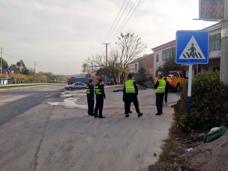 公路标志标牌不得擅自移动(图1)