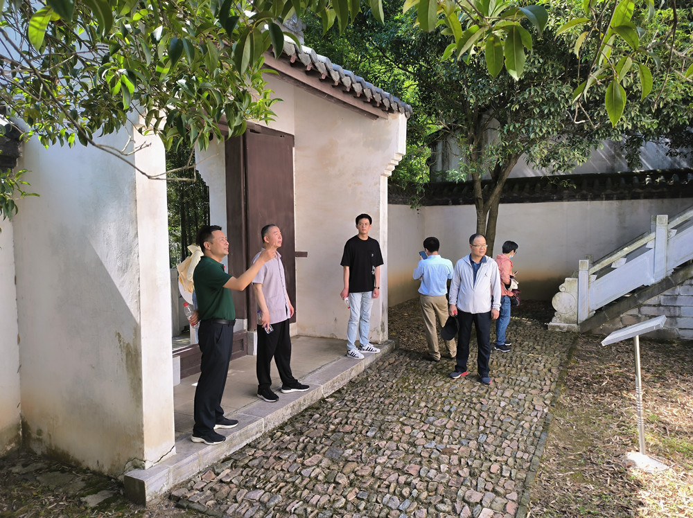 中国社会科学院研究员林存阳率队来桐开展桐城派文化传承创新与地方高校教育特色打造调研活动1.jpg