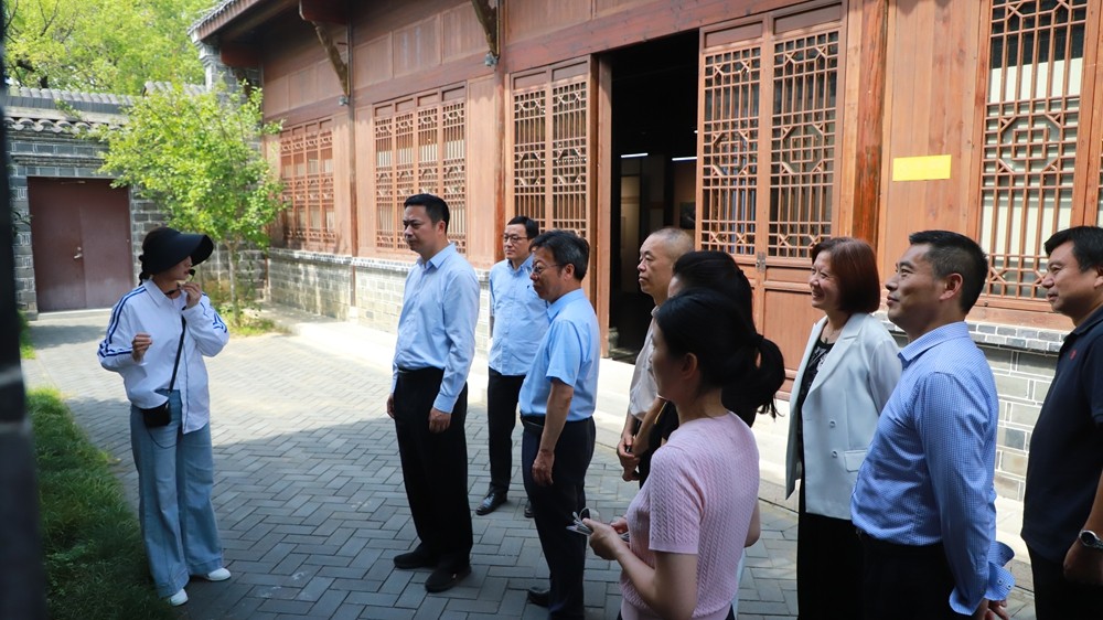 中国文联来桐.jpg