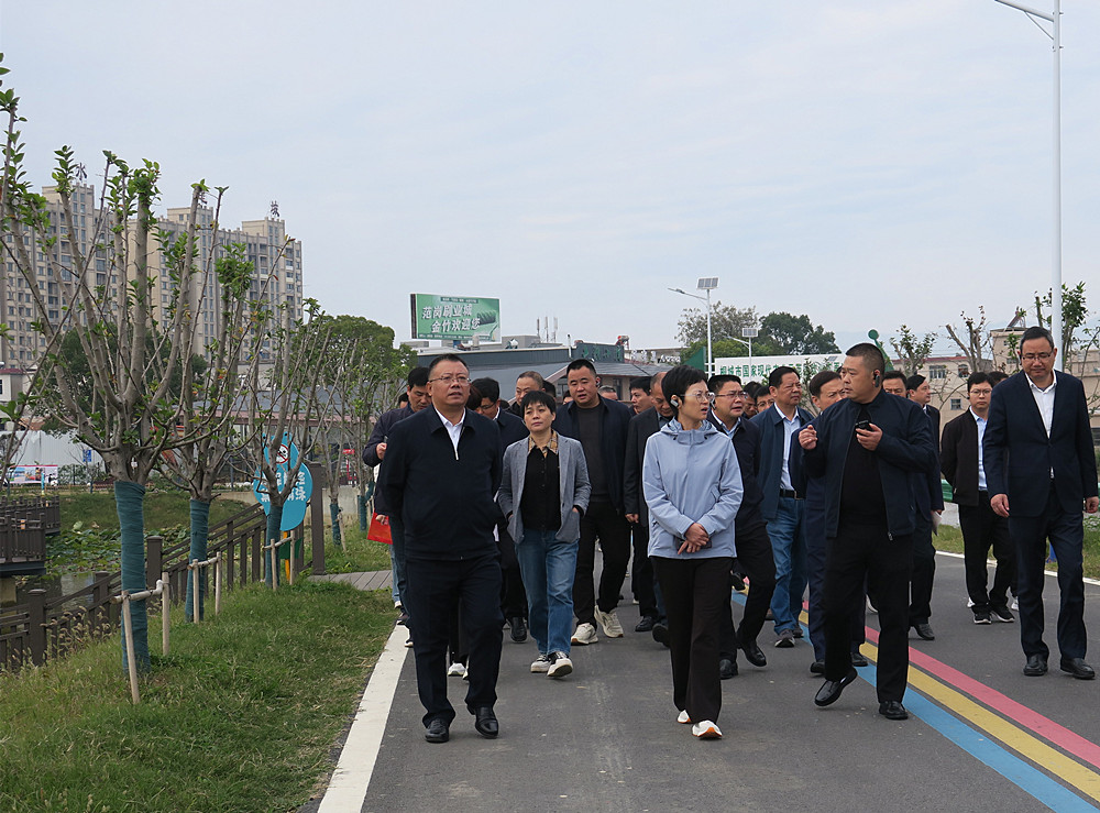 /uploads/image/2025/11/04/7a651448e36f0c93ed763d5c6b938bba.jpg 3杨安村大官塘水上乐园_副本.jpg