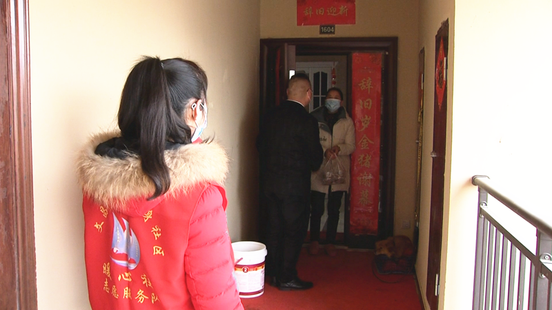 安徽桐城：浓情腊八粥 温暖红邻里 (2).png
