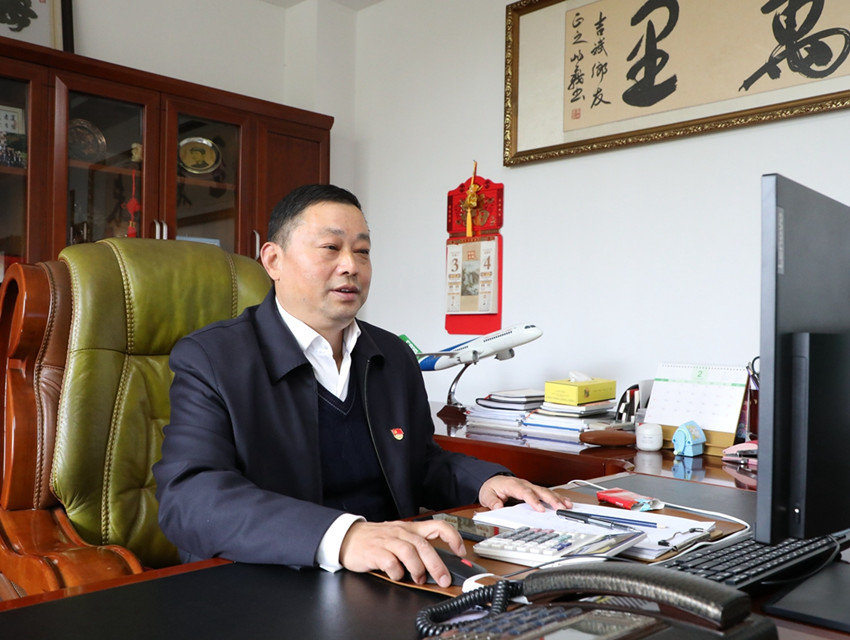 政协委员夏吉斌.JPG