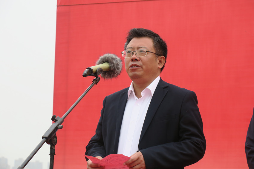 章周中主持(1).JPG