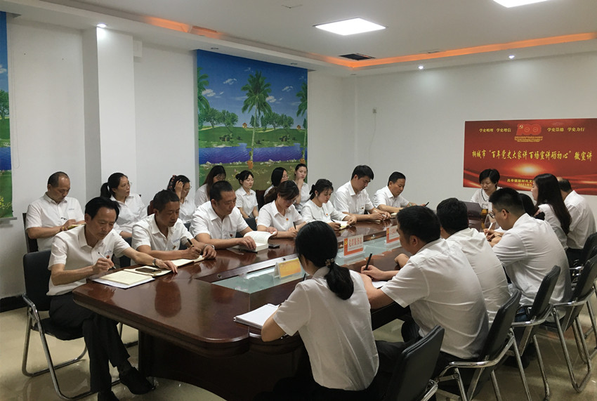 吕亭镇：开展党史学习教育“进企业”专题微宣讲活动 配图2.jpg