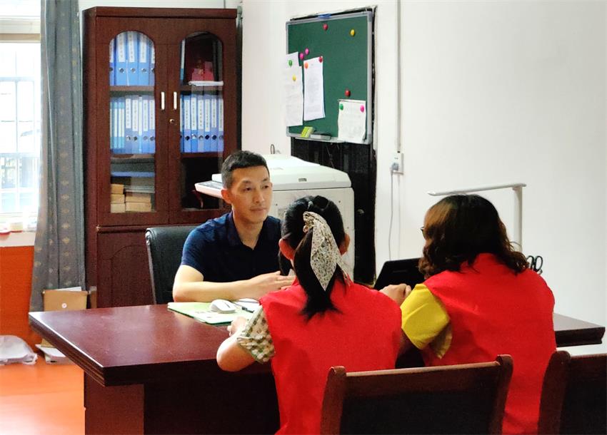 吴明玖1.jpg