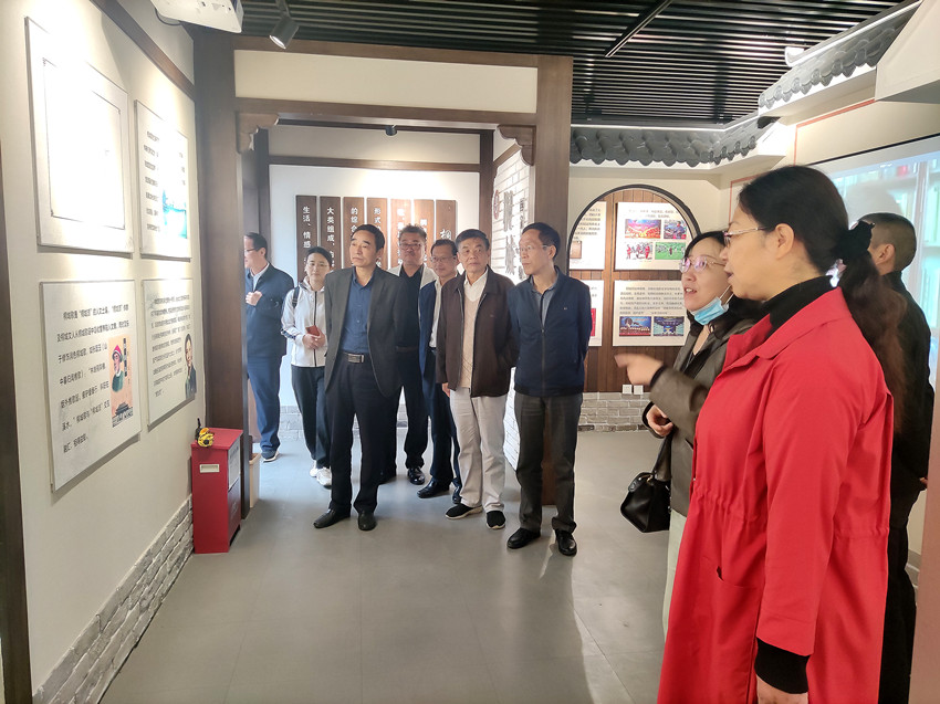 市政协组织开展非物质文化遗产传承和保护视察调研活动1 (1).jpg