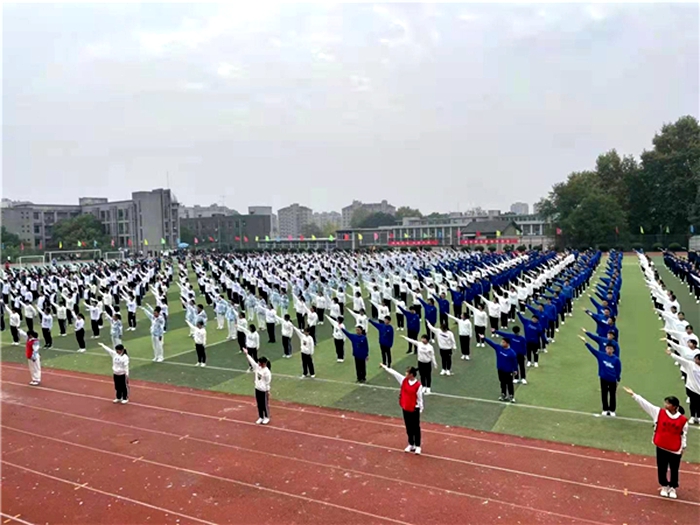 桐城中学第十四届体育节隆重开幕(图2)